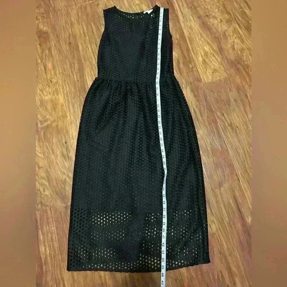 H&M Woman’s Size Sleeveless Black Dress With Beautiful Peekaboo Details - Picture 2 of 7